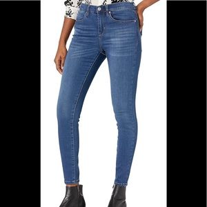 Nicole Miller high rise skinny jeans, size 6